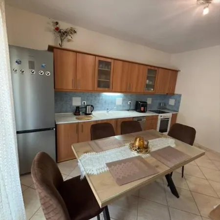 Katsanikos House *