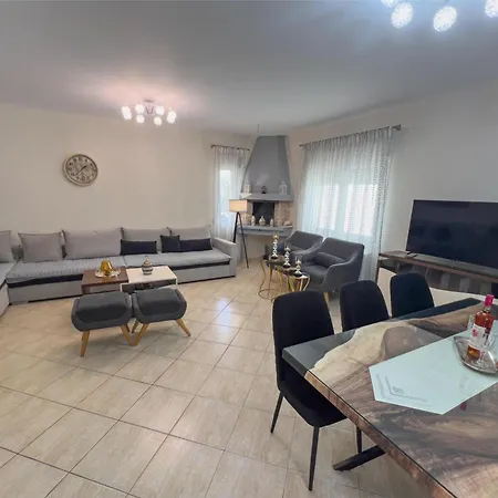Katsanikos House Дом отдыха *