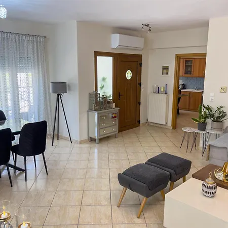 Katsanikos House Дом отдыха