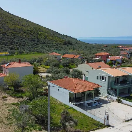 Дом отдыха Katsanikos House *